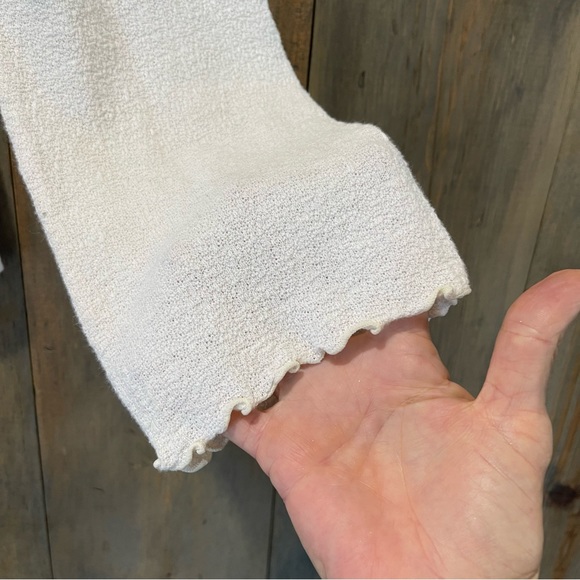 Madewell Texture & Thread Ruffle Neck Bell Sleeve Top - Picture 4 of 7